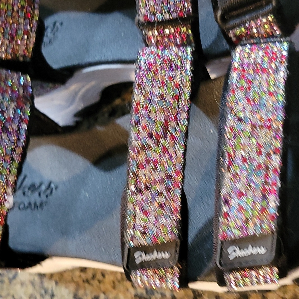 Sandals - Picture 2 of 4